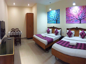 Two Double Bed Room::Hotel Veenus International